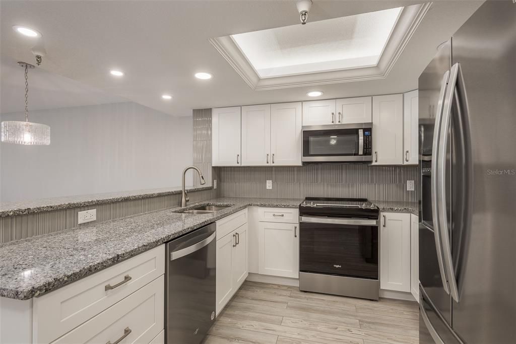 For Rent: $2,200 (2 beds, 2 baths, 1236 Square Feet)