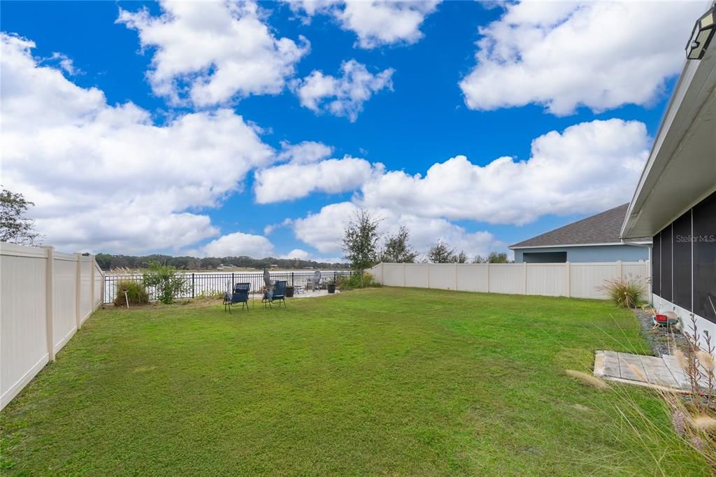 待售: $375,000 (5 贝兹, 3 浴室, 2696 平方英尺)