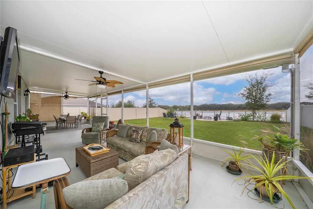 待售: $375,000 (5 贝兹, 3 浴室, 2696 平方英尺)