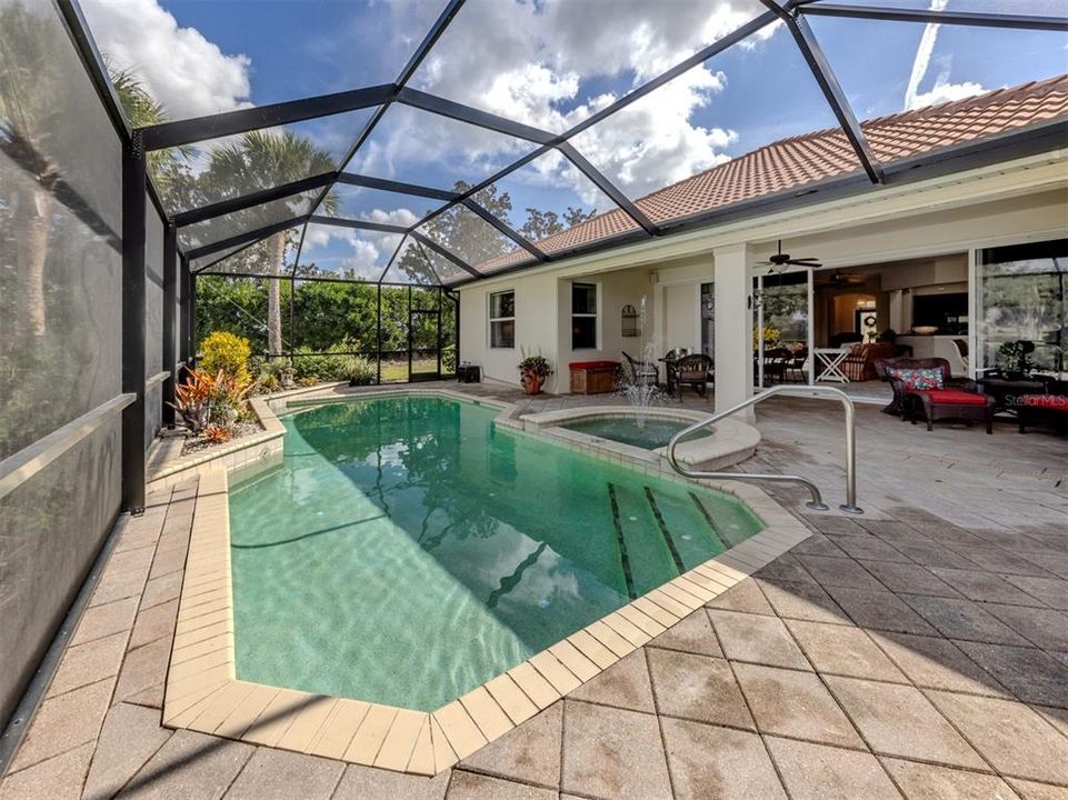 For Sale: $535,000 (2 beds, 2 baths, 1891 Square Feet)