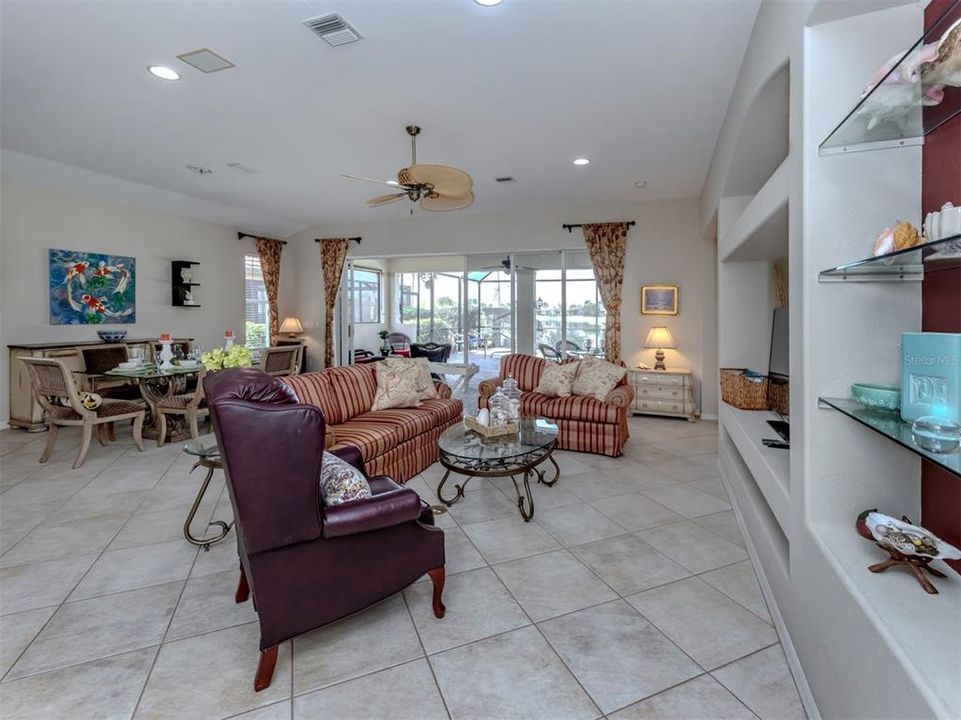 For Sale: $535,000 (2 beds, 2 baths, 1891 Square Feet)