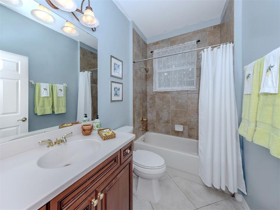 For Sale: $535,000 (2 beds, 2 baths, 1891 Square Feet)