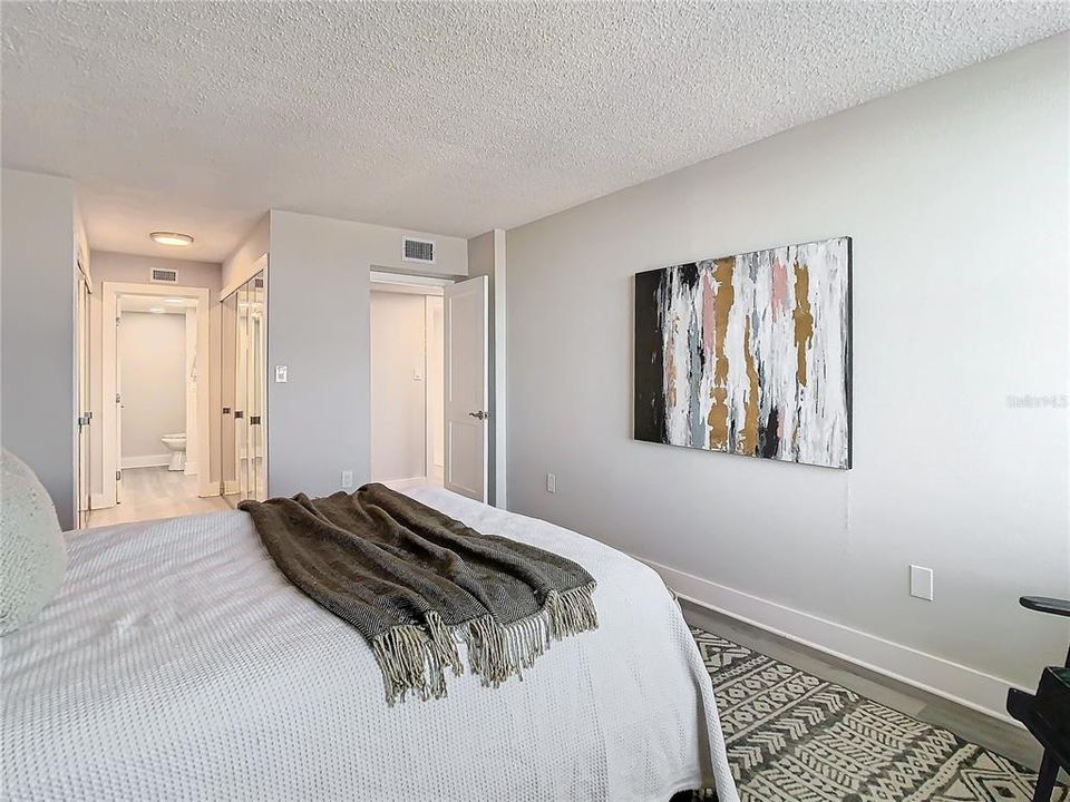 出租: $3,500 (2 贝兹, 2 浴室, 1240 平方英尺)