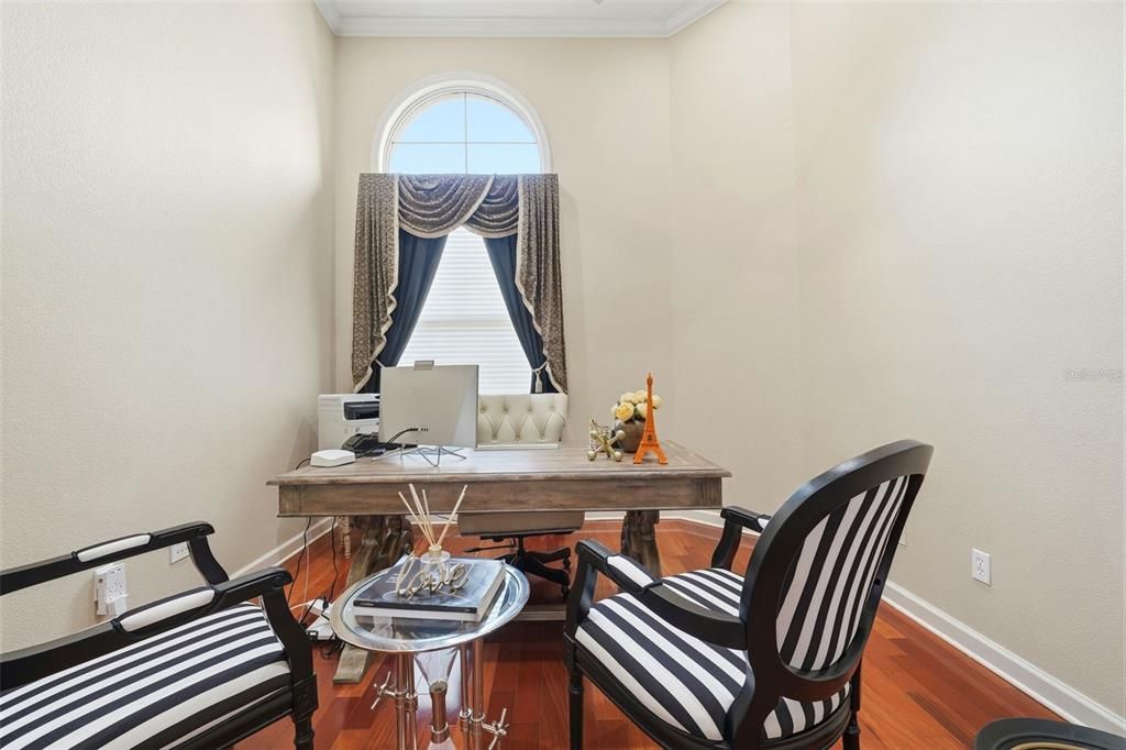 For Sale: $2,700,000 (8 beds, 5 baths, 5607 Square Feet)