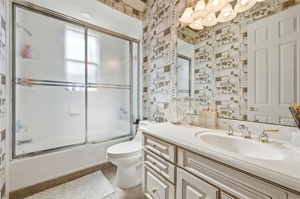 For Sale: $2,700,000 (8 beds, 5 baths, 5607 Square Feet)