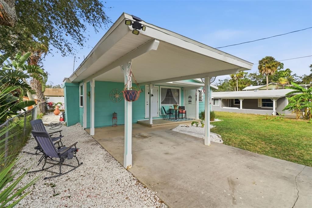 На продажу: $189,000 (2 спален, 1 ванн, 736 Квадратных фут)