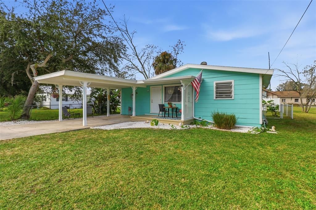 На продажу: $189,000 (2 спален, 1 ванн, 736 Квадратных фут)