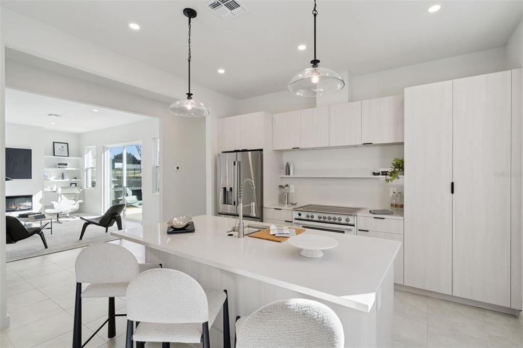 На продажу: $424,900 (4 спален, 2 ванн, 1998 Квадратных фут)