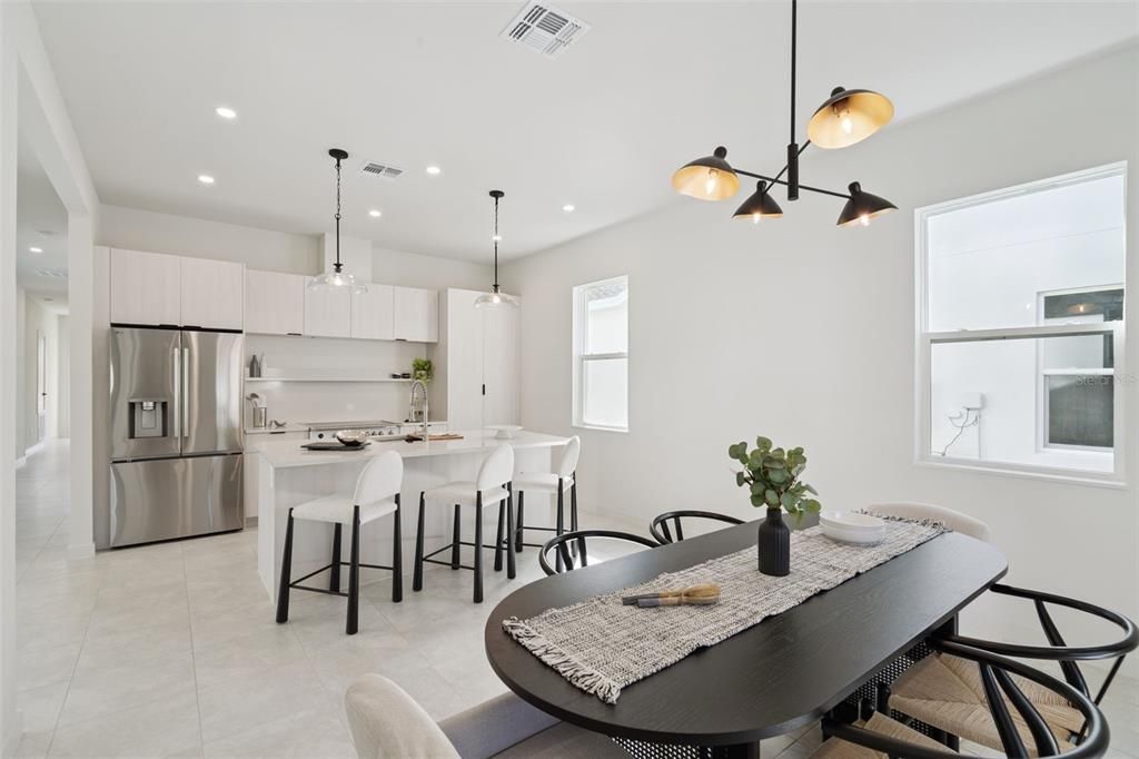 На продажу: $424,900 (4 спален, 2 ванн, 1998 Квадратных фут)