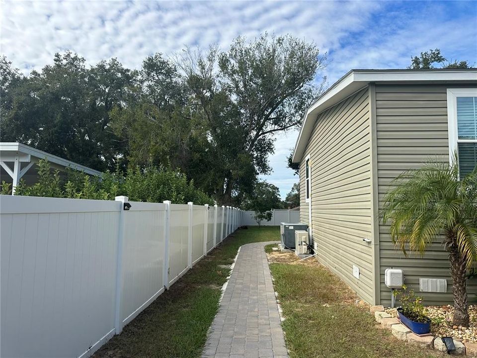 待售: $289,000 (4 贝兹, 3 浴室, 2108 平方英尺)