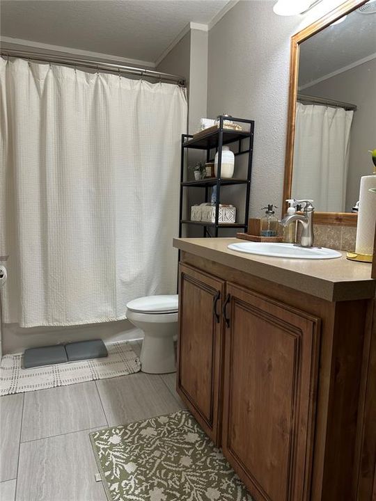 待售: $289,000 (4 贝兹, 3 浴室, 2108 平方英尺)