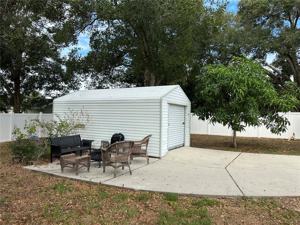 待售: $289,000 (4 贝兹, 3 浴室, 2108 平方英尺)