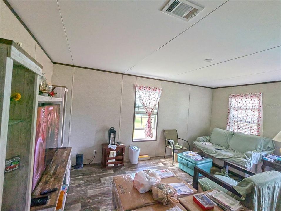 En Venta: $349,990 (3 camas, 2 baños, 1404 Pies cuadrados)