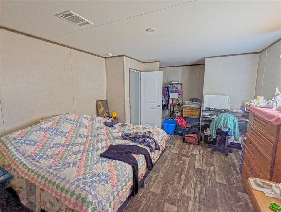 En Venta: $349,990 (3 camas, 2 baños, 1404 Pies cuadrados)