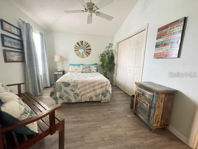 出租: $2,300 (2 贝兹, 2 浴室, 1182 平方英尺)