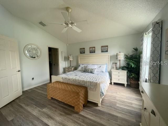 出租: $2,300 (2 贝兹, 2 浴室, 1182 平方英尺)