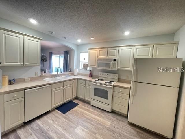 出租: $2,300 (2 贝兹, 2 浴室, 1182 平方英尺)