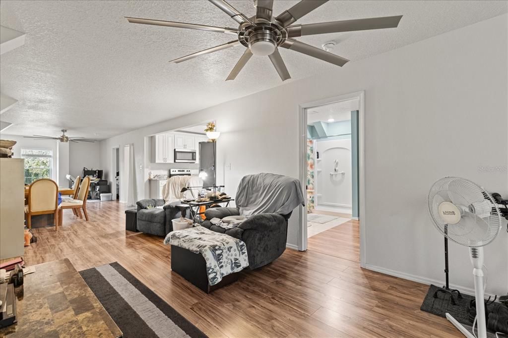 For Sale: $479,000 (2 beds, 2 baths, 1860 Square Feet)