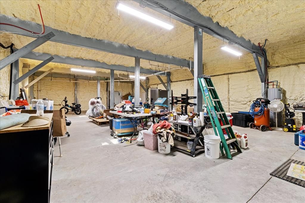 For Sale: $479,000 (2 beds, 2 baths, 1860 Square Feet)