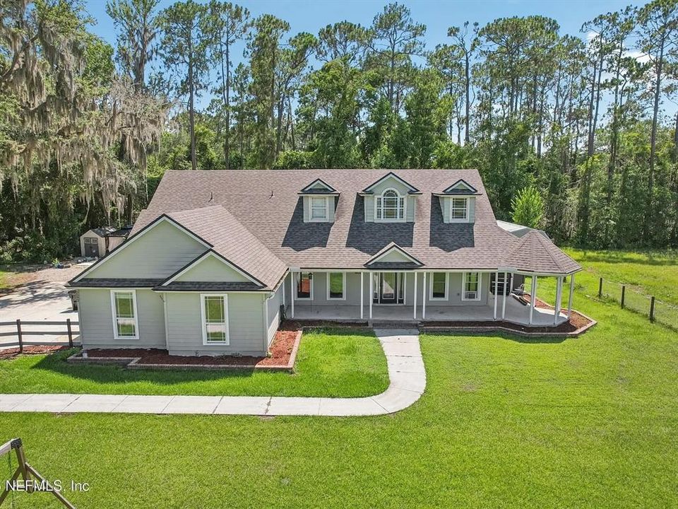 Recently Sold: $451,000 (4 beds, 3 baths, 2123 Square Feet)