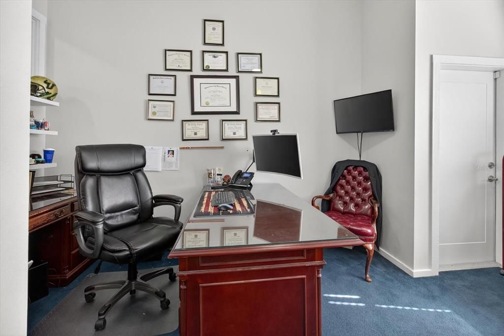 待售: $310,000 (0 贝兹, 0 浴室, 1525 平方英尺)