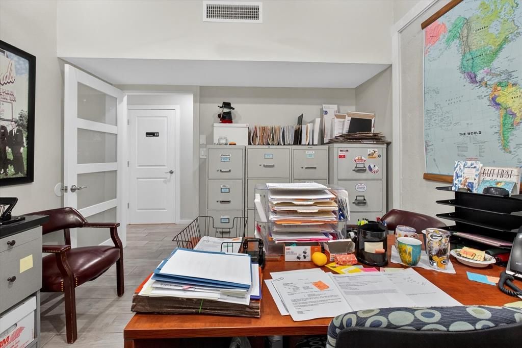 待售: $310,000 (0 贝兹, 0 浴室, 1525 平方英尺)