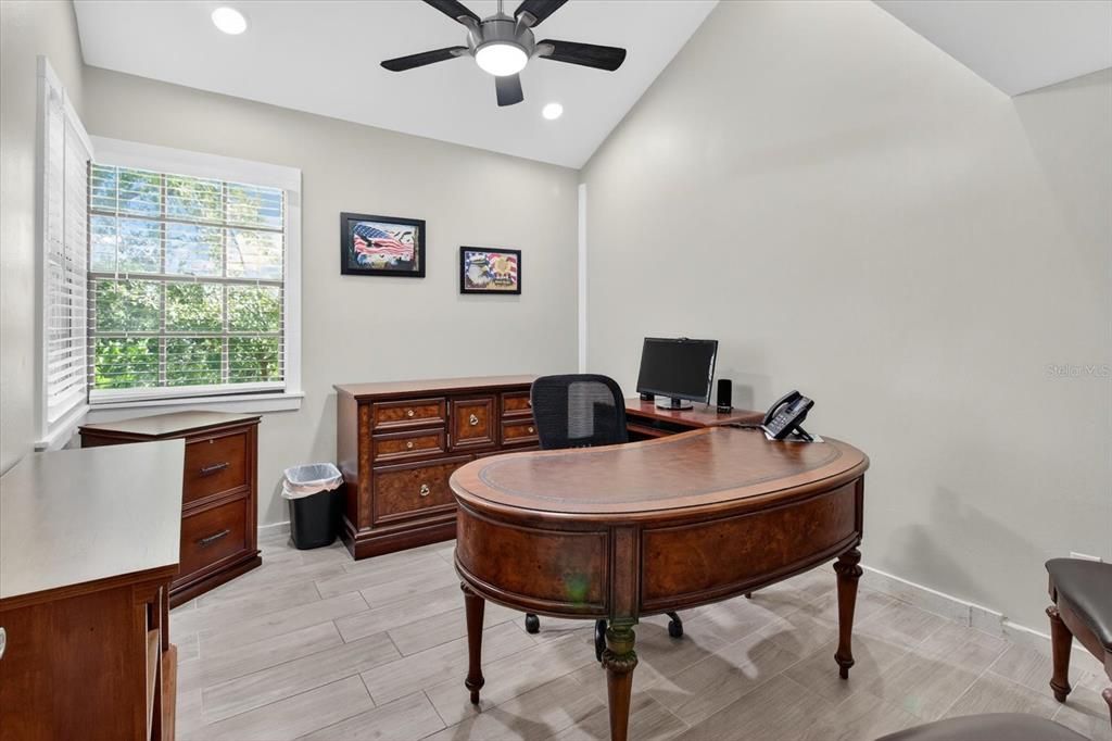 待售: $310,000 (0 贝兹, 0 浴室, 1525 平方英尺)