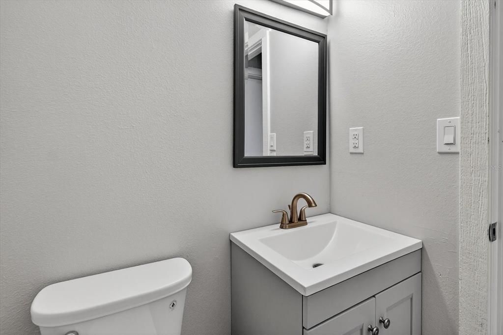 待售: $310,000 (0 贝兹, 0 浴室, 1525 平方英尺)