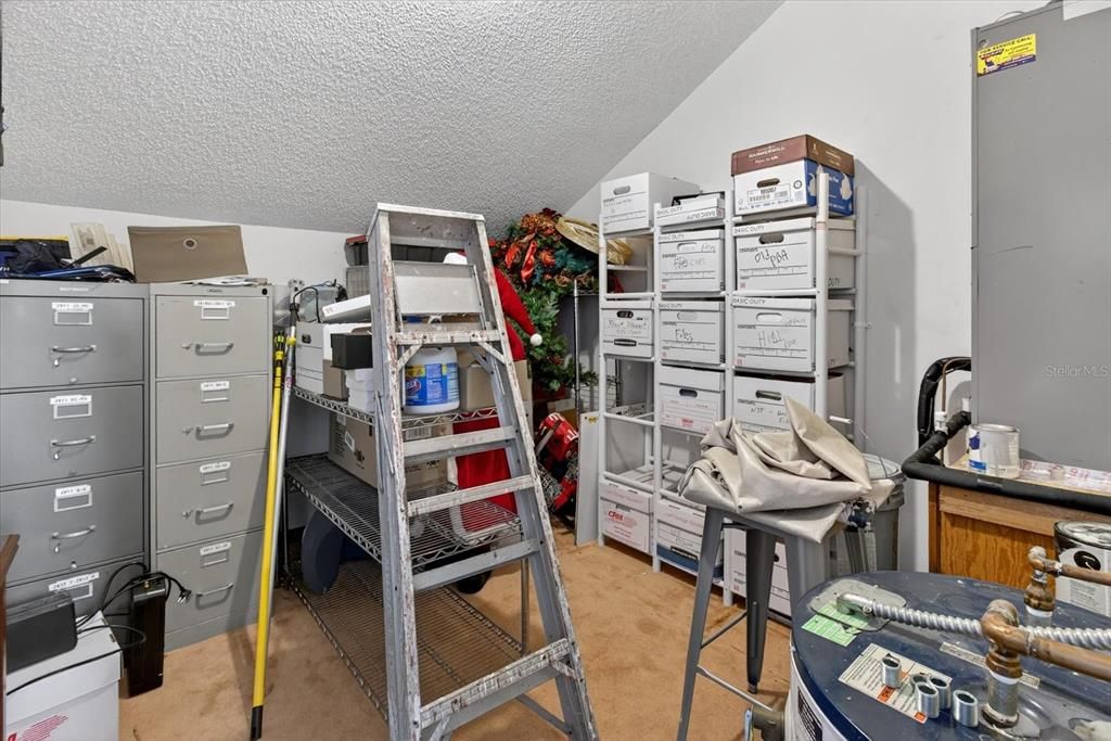 待售: $310,000 (0 贝兹, 0 浴室, 1525 平方英尺)