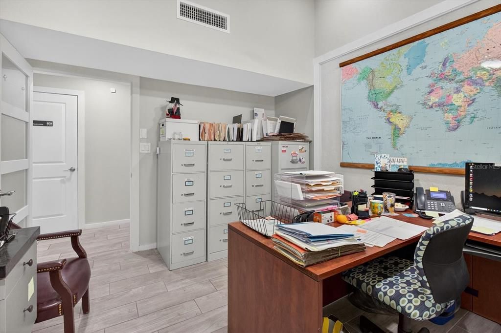 待售: $310,000 (0 贝兹, 0 浴室, 1525 平方英尺)