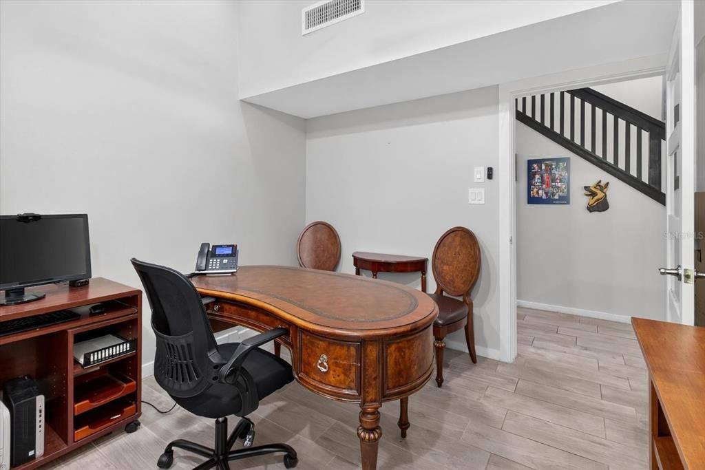 待售: $310,000 (0 贝兹, 0 浴室, 1525 平方英尺)