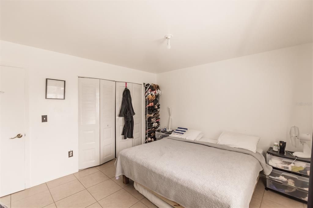 For Rent: $1,950 (3 beds, 2 baths, 1000 Square Feet)