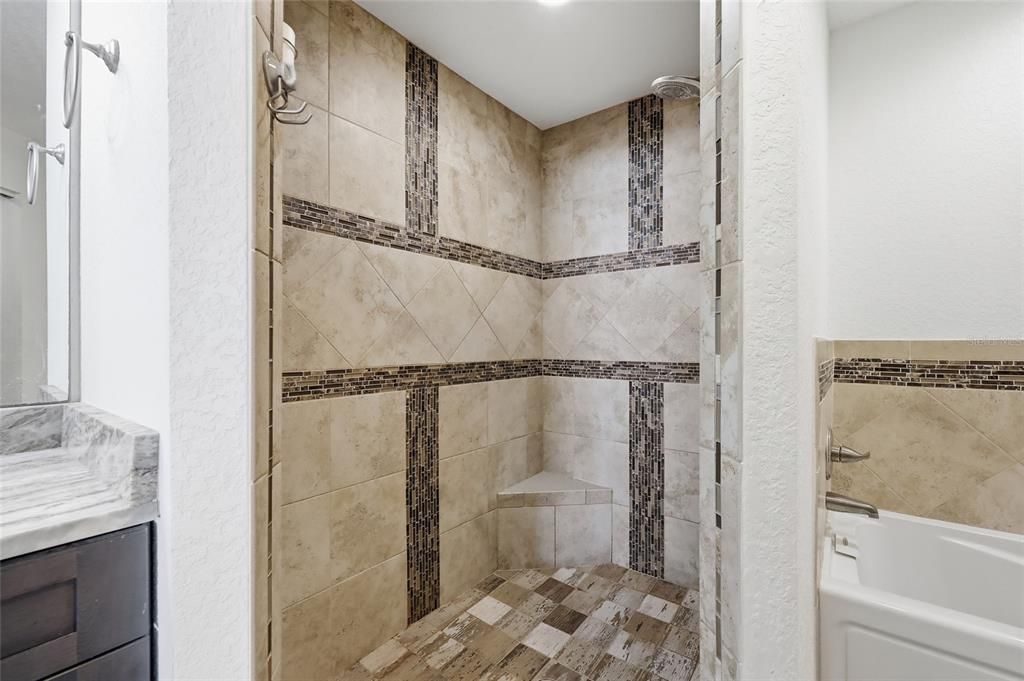 待售: $439,900 (5 贝兹, 3 浴室, 2258 平方英尺)