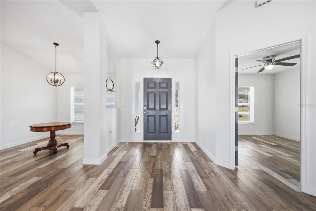 待售: $439,900 (5 贝兹, 3 浴室, 2258 平方英尺)