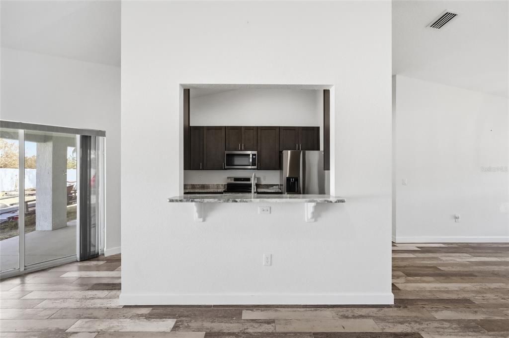 待售: $439,900 (5 贝兹, 3 浴室, 2258 平方英尺)