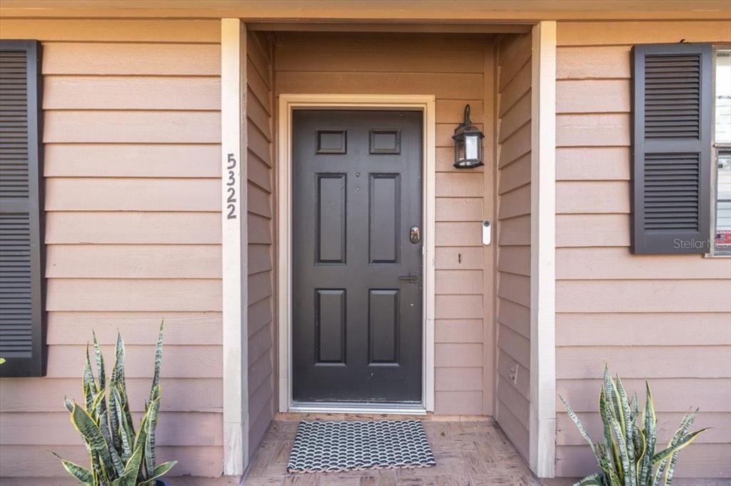 En Renta: $2,500 (2 camas, 2 baños, 990 Pies cuadrados)