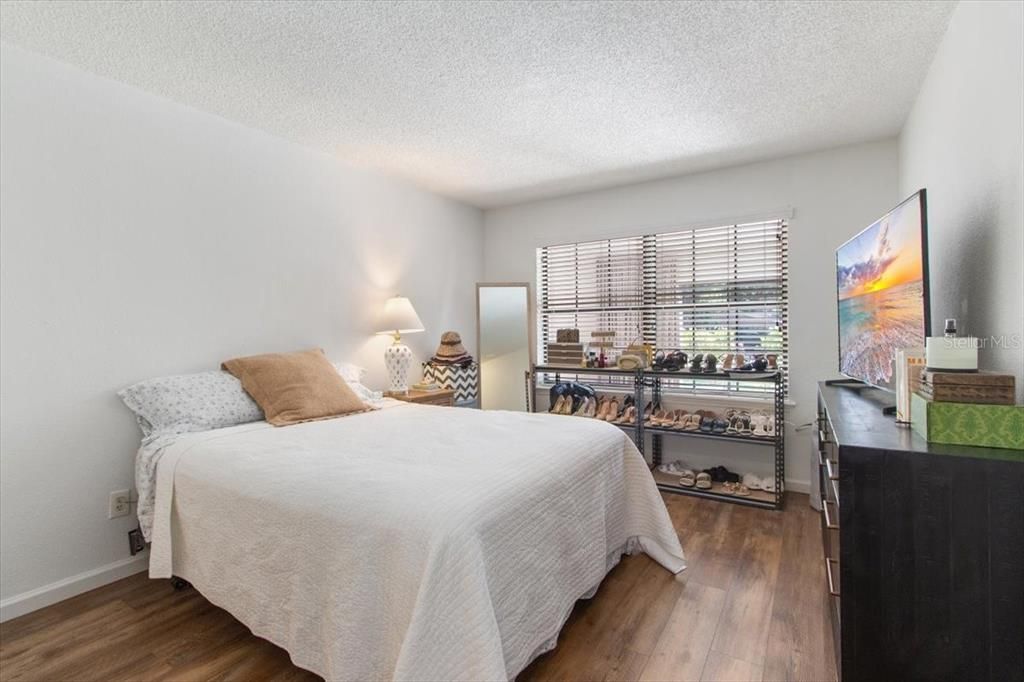 En Renta: $2,500 (2 camas, 2 baños, 990 Pies cuadrados)