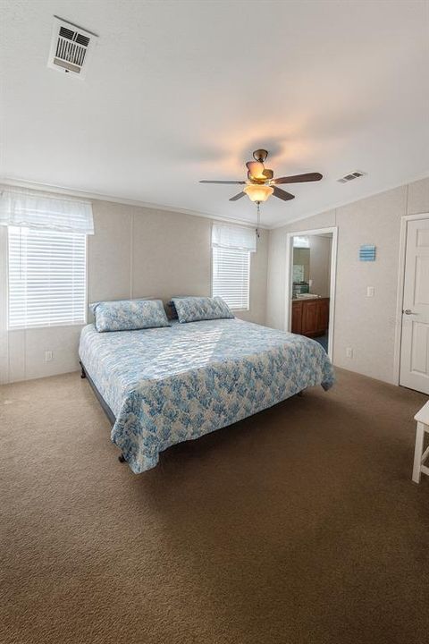 For Sale: $199,500 (3 beds, 2 baths, 1344 Square Feet)