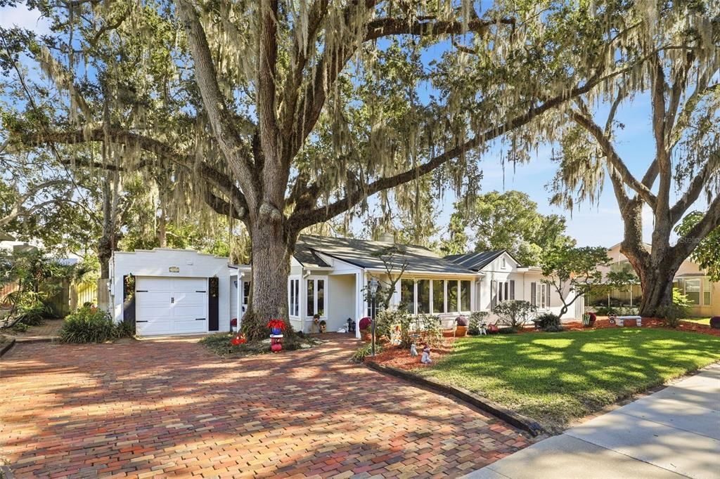 На продажу: $625,000 (2 спален, 2 ванн, 1681 Квадратных фут)