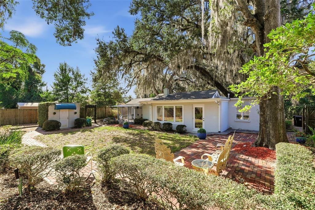 На продажу: $625,000 (2 спален, 2 ванн, 1681 Квадратных фут)