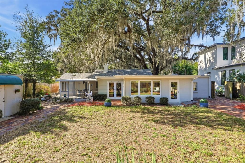 На продажу: $625,000 (2 спален, 2 ванн, 1681 Квадратных фут)