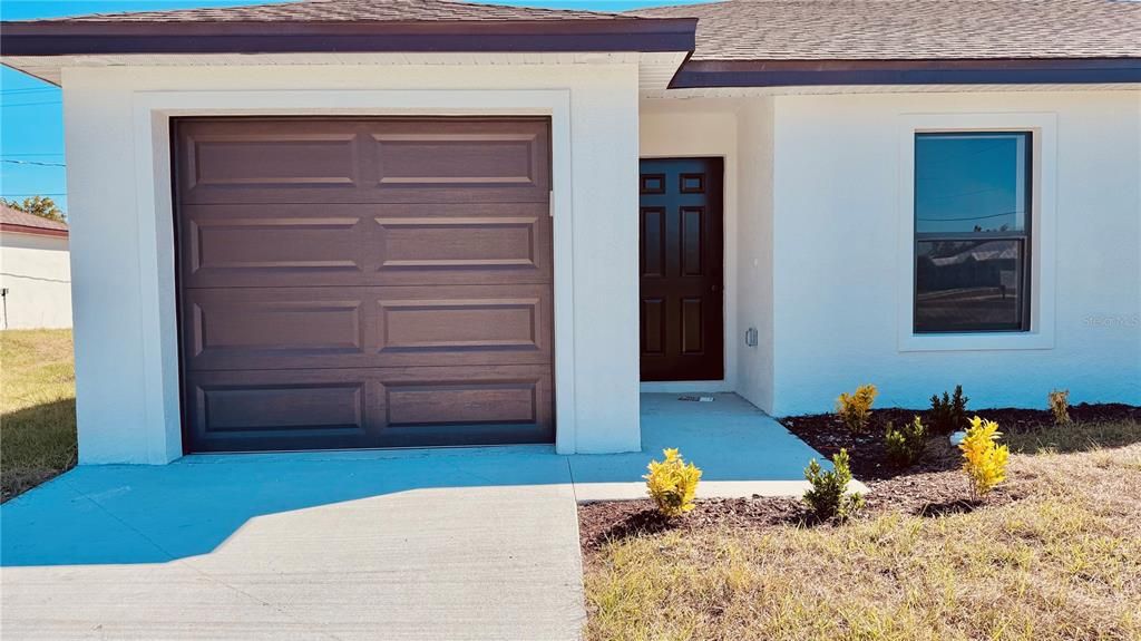 For Rent: $1,695 (3 beds, 2 baths, 1200 Square Feet)