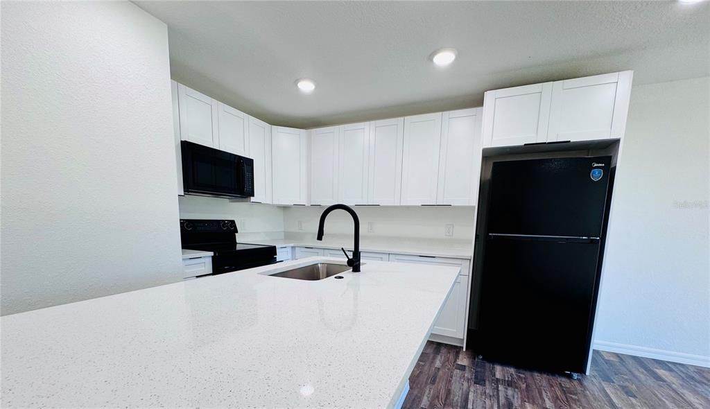 For Rent: $1,695 (3 beds, 2 baths, 1200 Square Feet)