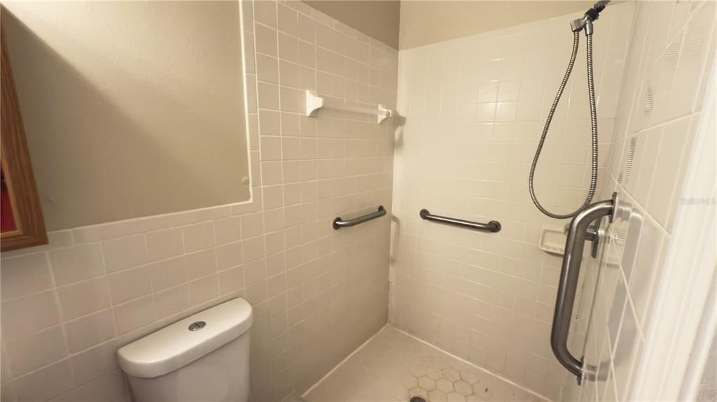 En Venta: $575,000 (4 camas, 3 baños, 2890 Pies cuadrados)