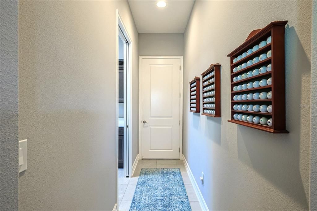 En Venta: $1,625,000 (4 camas, 3 baños, 2708 Pies cuadrados)