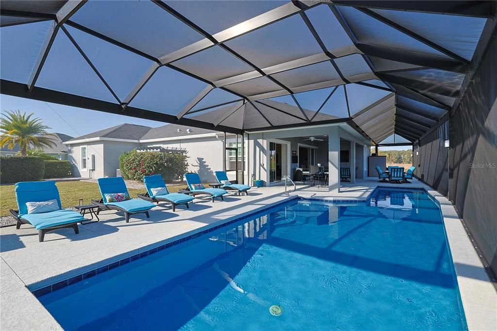 En Venta: $1,625,000 (4 camas, 3 baños, 2708 Pies cuadrados)