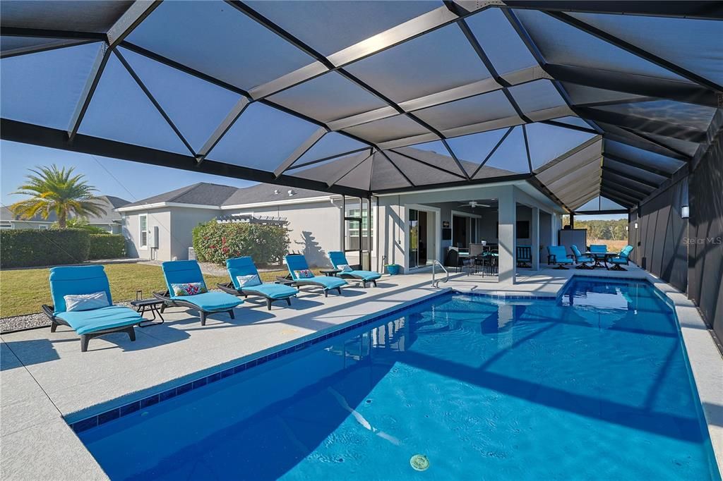 En Venta: $1,625,000 (4 camas, 3 baños, 2708 Pies cuadrados)