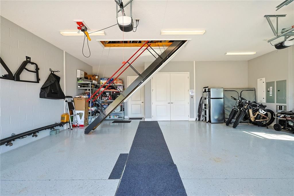 En Venta: $1,625,000 (4 camas, 3 baños, 2708 Pies cuadrados)