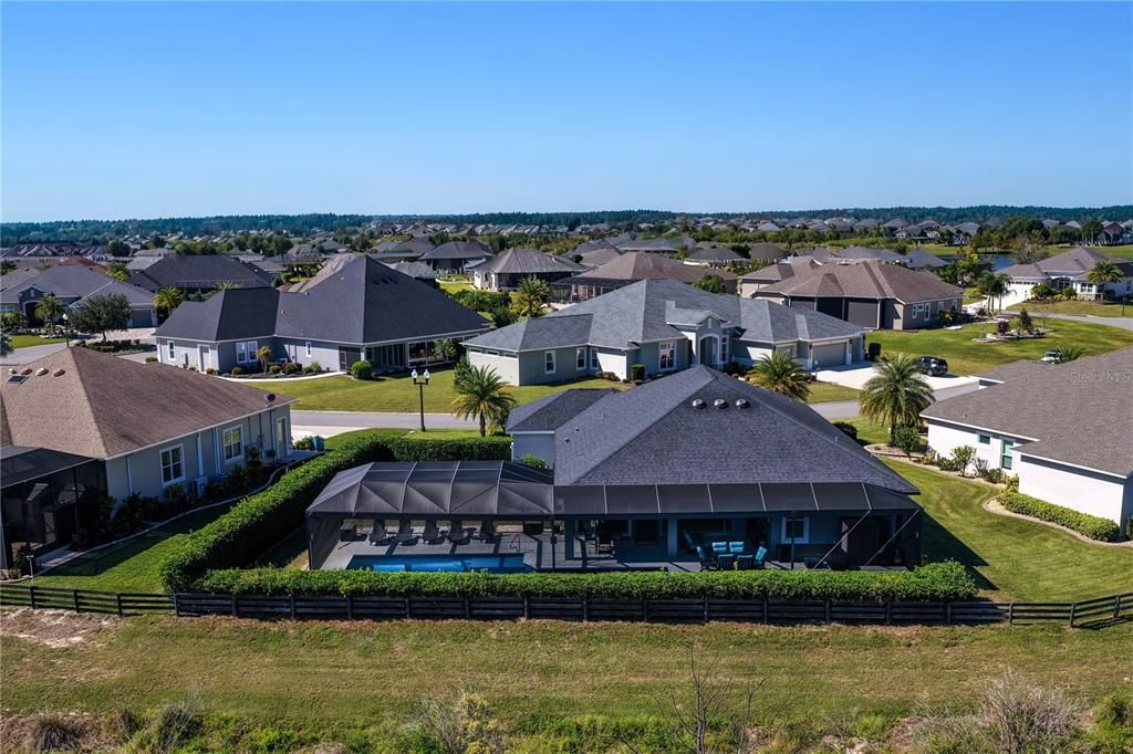 En Venta: $1,625,000 (4 camas, 3 baños, 2708 Pies cuadrados)