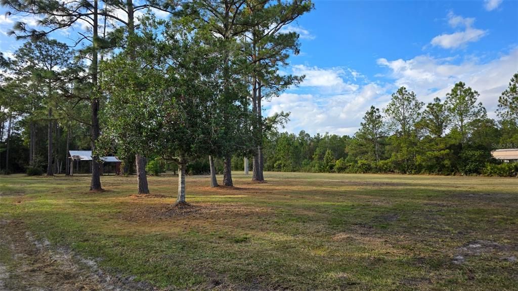 На продажу: $165,000 (7.50 acres)